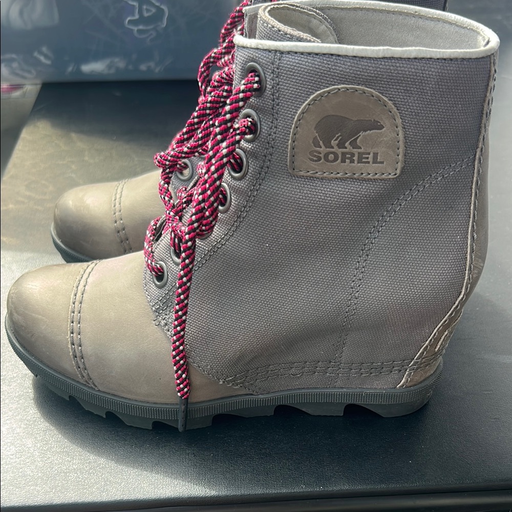 Sorel Gray Boots with Red Laces
